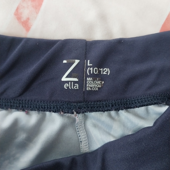 Girls shorts - Picture 2 of 2